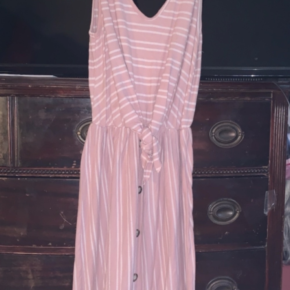 Dress - Picture 2 of 3